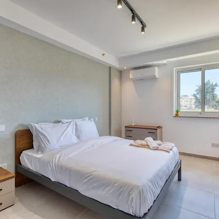 アパート Stunning 1 Bedroom St Julians Sleeps 4 Saint Julian's