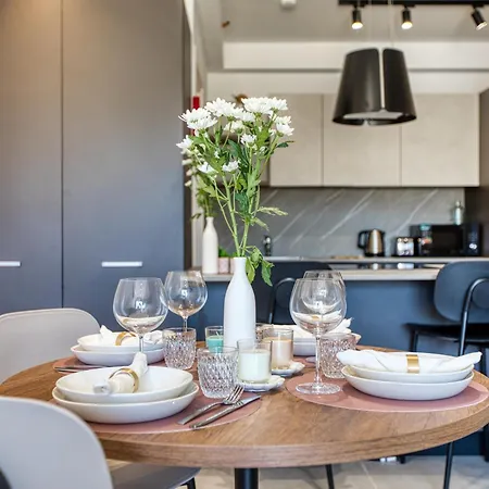 شقة Stunning 1 Bedroom St Julians Sleeps 4 سانت جوليان