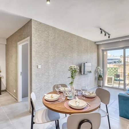 Stunning 1 Bedroom St Julians Sleeps 4 * Saint Julian's