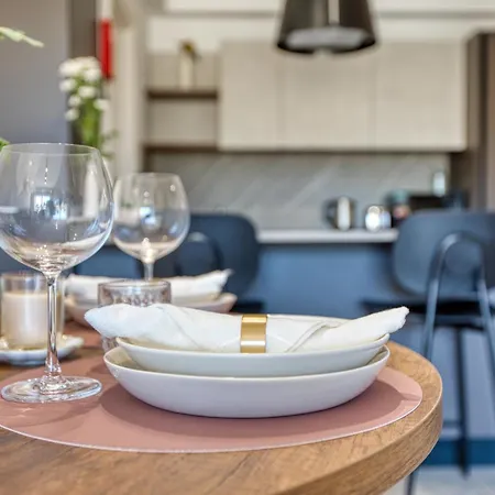 Stunning 1 Bedroom St Julians Sleeps 4 *